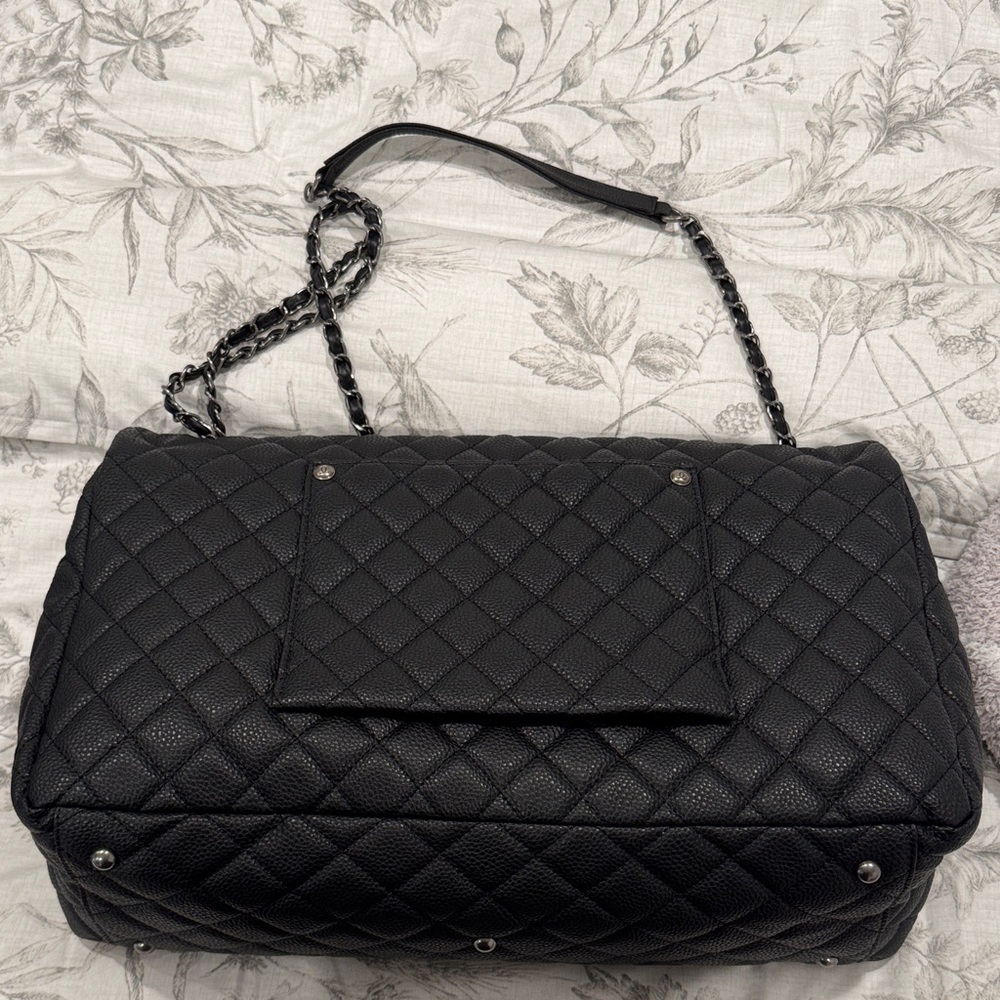 LAST ONE! CC style black quilted travel bag - Picture 4 of 6